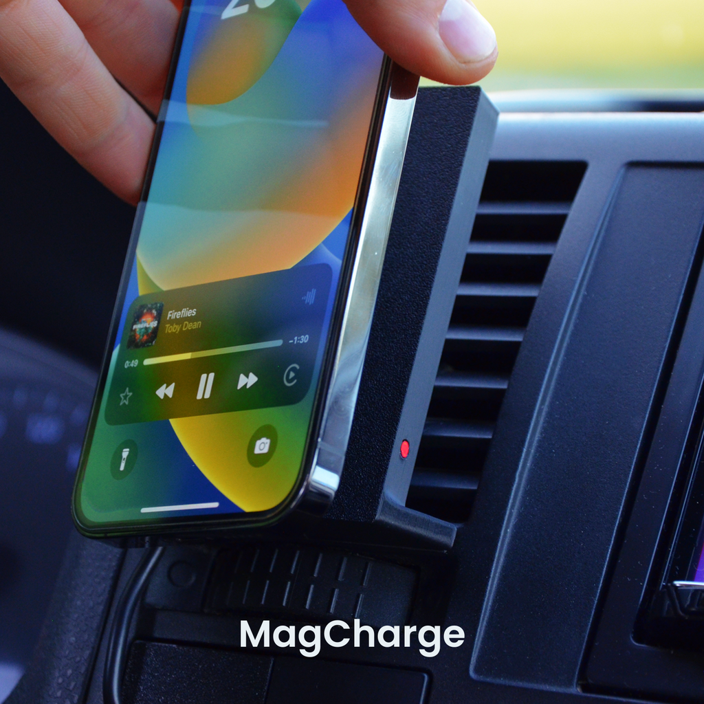 Handyhalterung VW T5 | MagSafe | CarPlay | AndroidAuto | Wireless-Charging