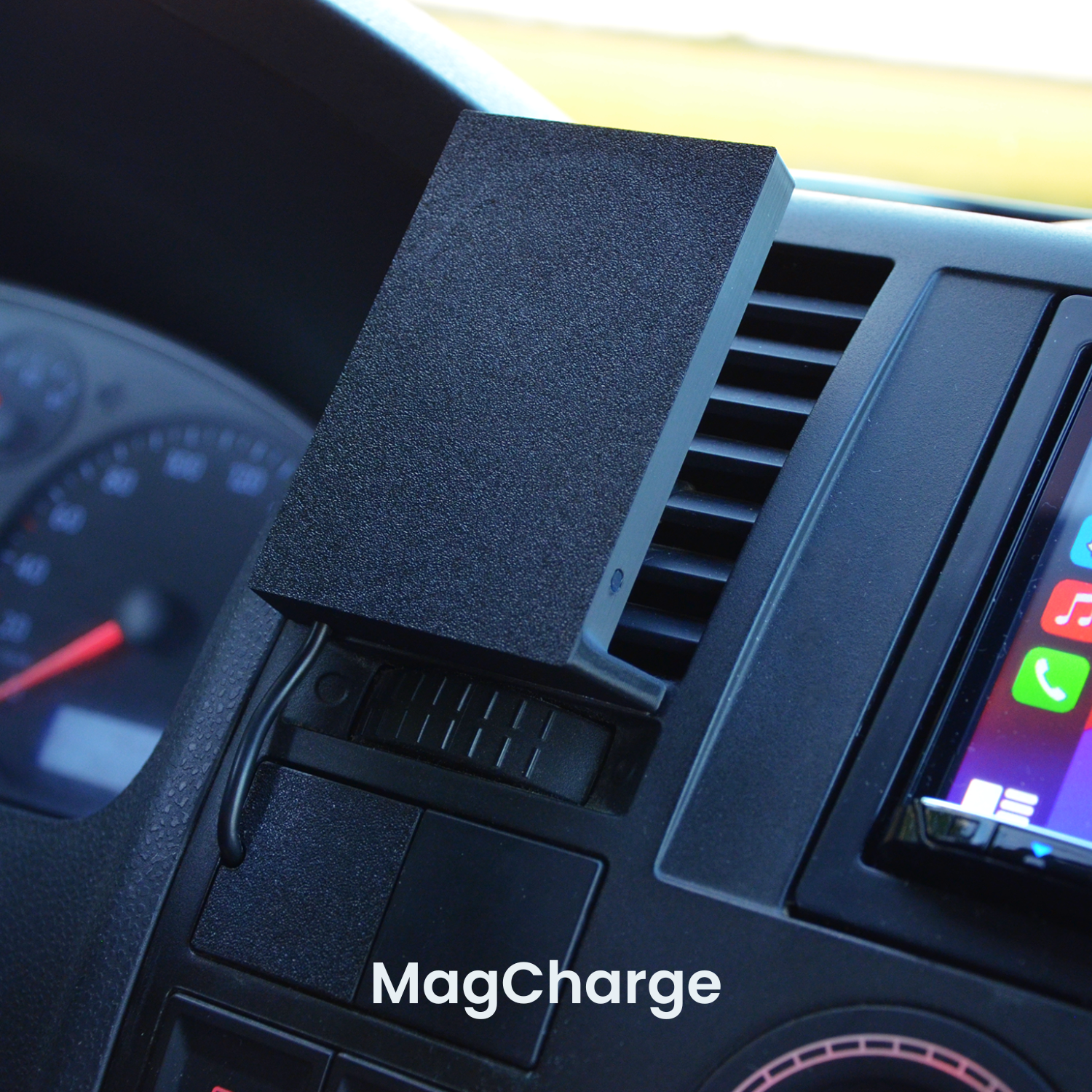 Handyhalterung VW T5 | MagSafe | CarPlay | AndroidAuto | Wireless-Charging