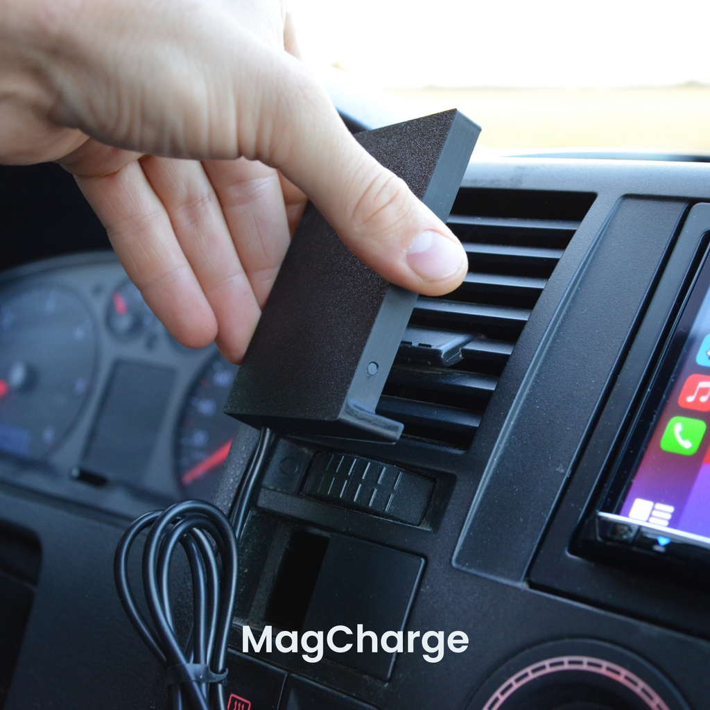 Handyhalterung VW T5 | MagSafe | CarPlay | AndroidAuto | Wireless-Charging